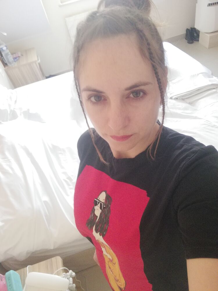  Esch-sur-Sure,   Svetlana, 40 ,   ,   