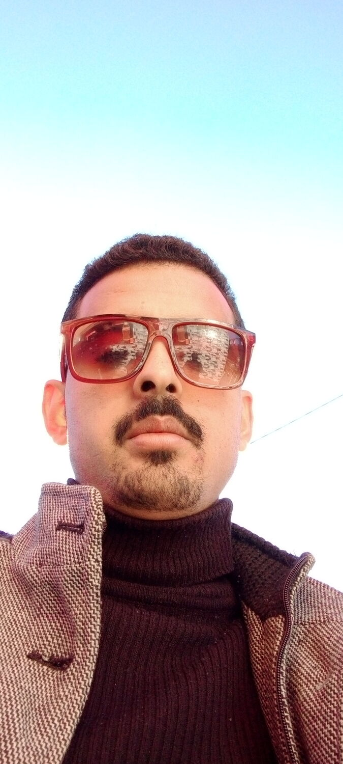  22796084  Amine, 28 ,    