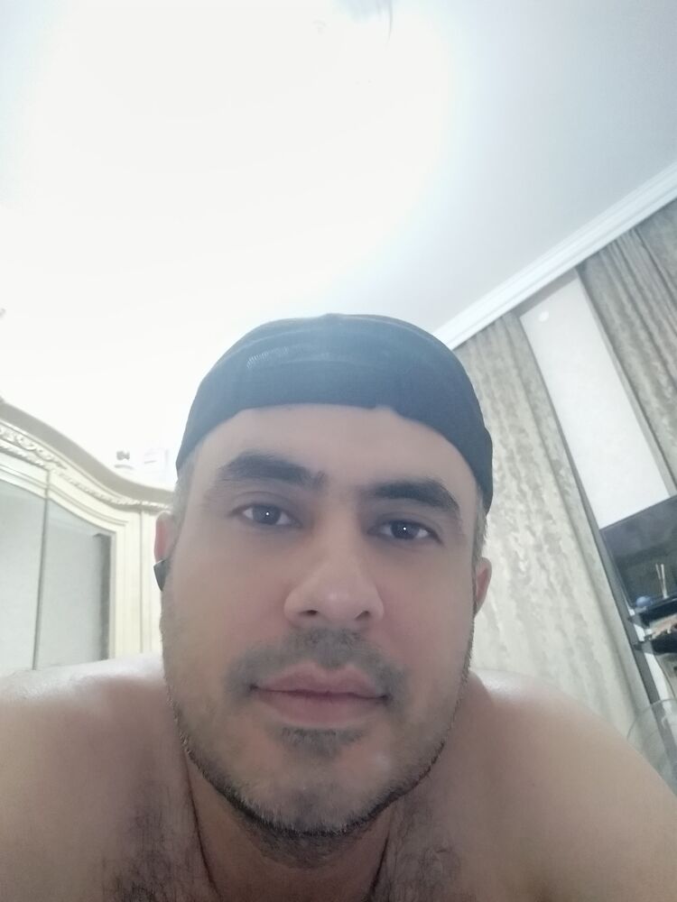  45656834  Elish, 39 ,    