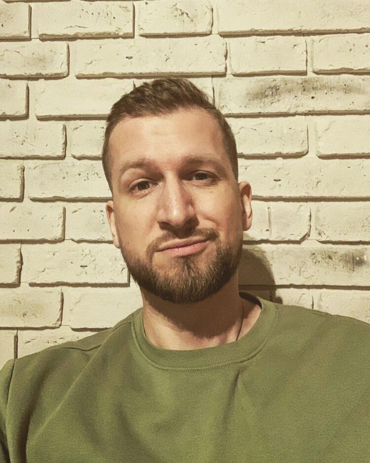  ,   Igor, 32 ,   ,   , c 