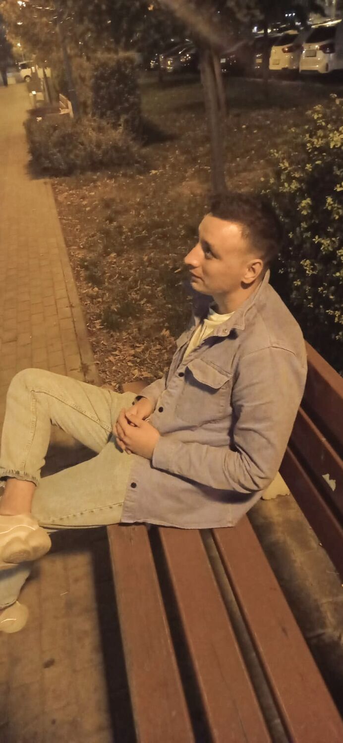  ,   Alexander, 33 ,   ,   , c 