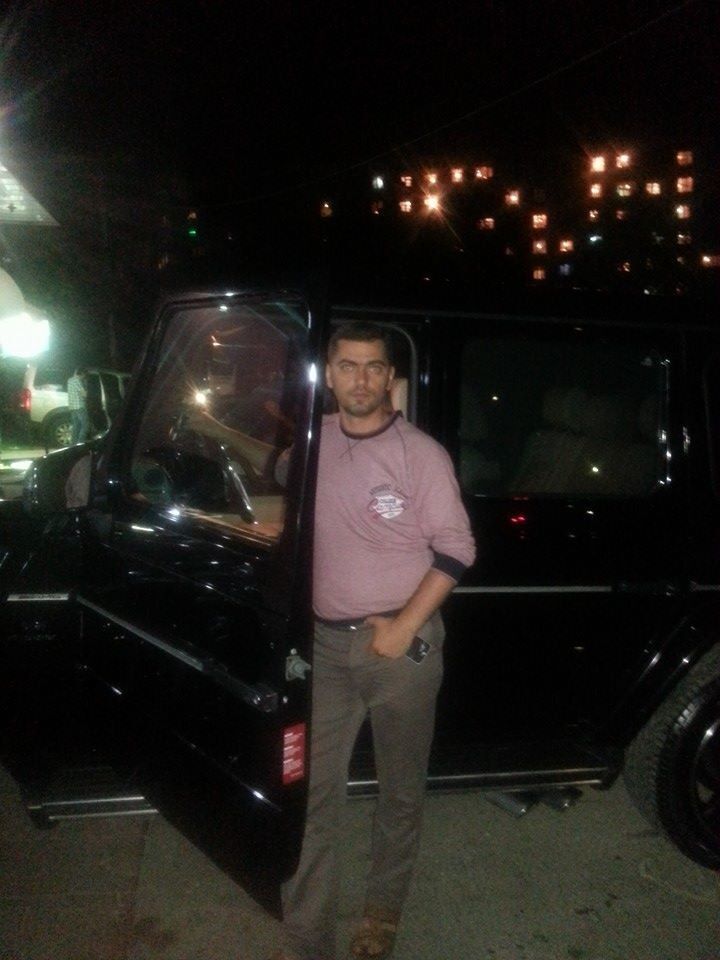  4460404  Rauf Qeribov, 40 ,    