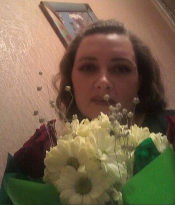  ,   Ksenia, 47 ,   c 