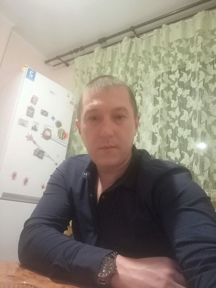  42713874  , 37 ,    