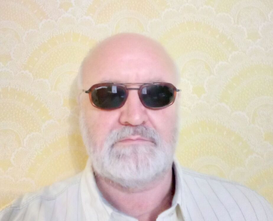  46028684  , 62 ,    