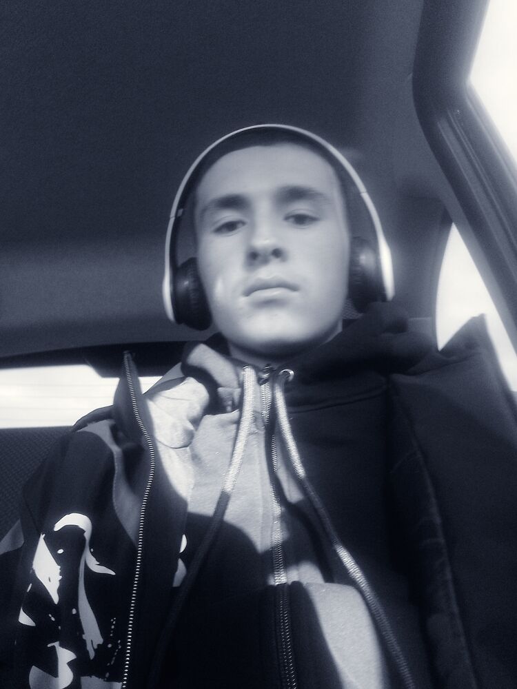  46814094  , 20 ,    