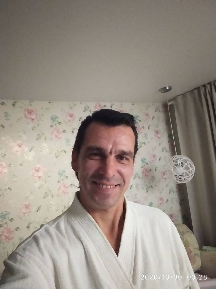  25398164  , 53 ,    