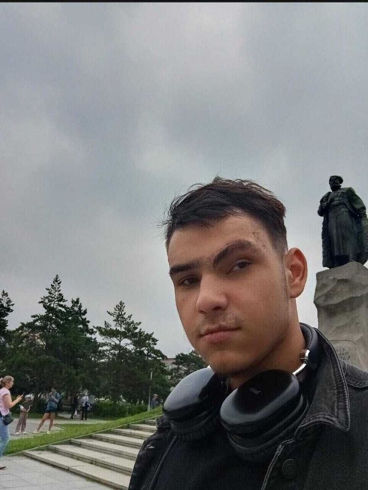  44809994  , 20 ,     