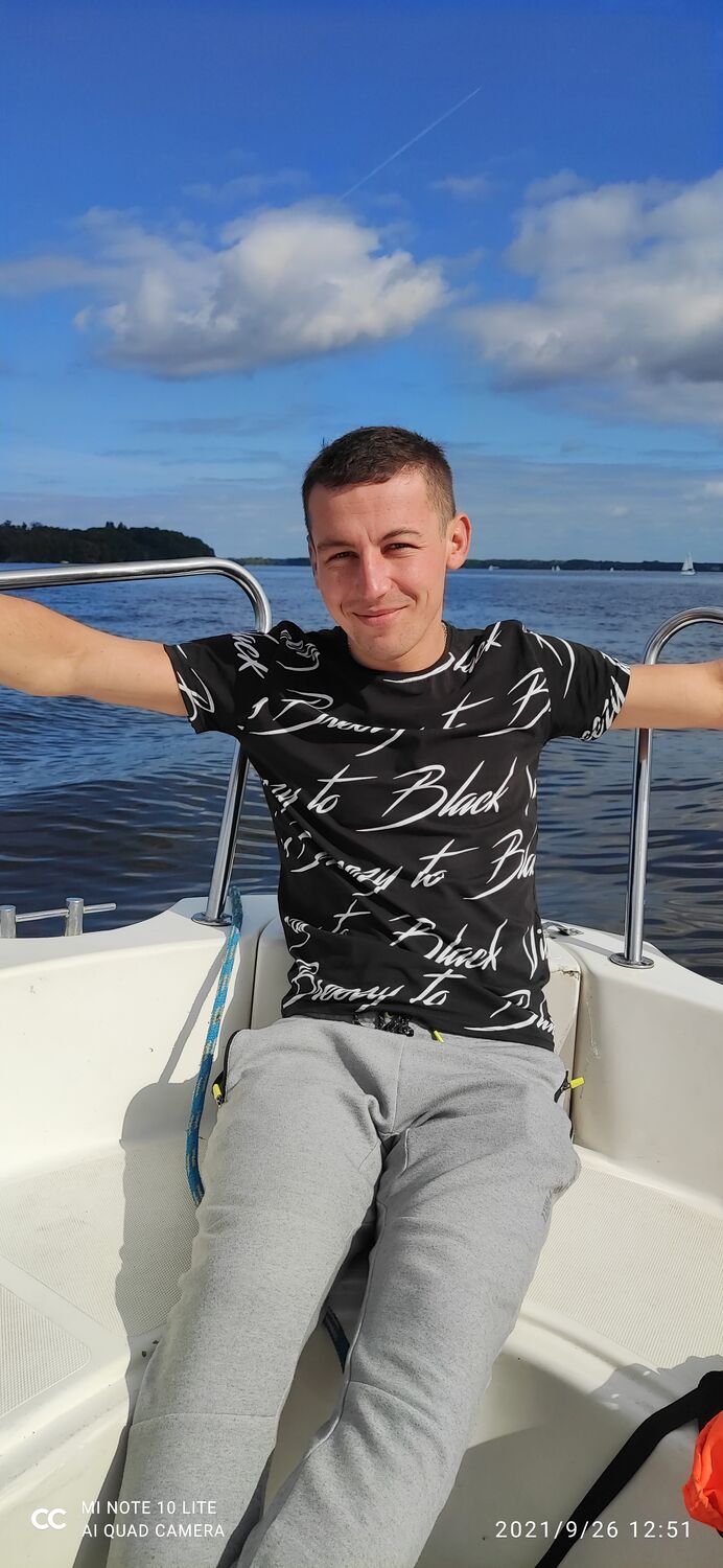  ,   Ruslan, 31 ,   ,   