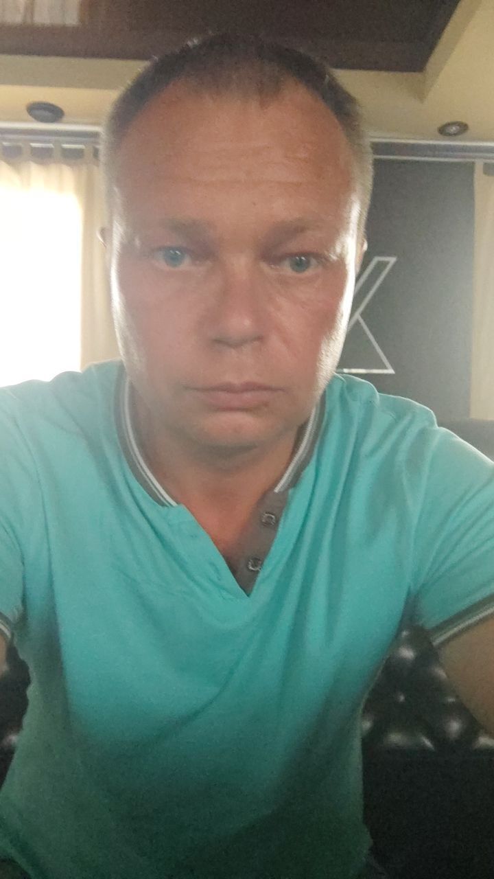  ,   Sergey, 48 ,   ,   