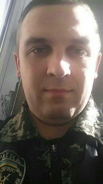  35290484  Yuri, 38 ,    