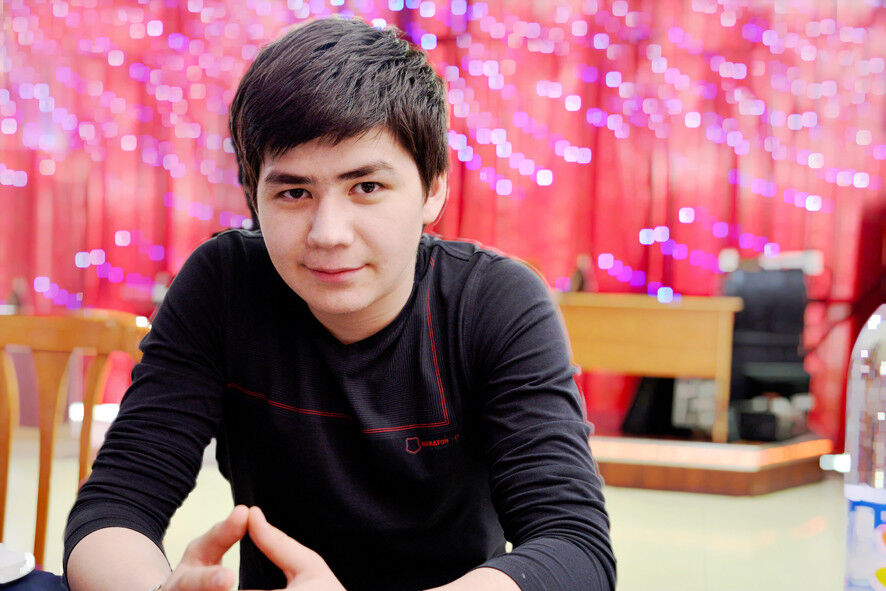  4121854  Shuxrat, 33 ,    