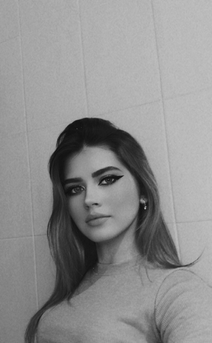  ,   Lyalusya, 22 ,   c , 