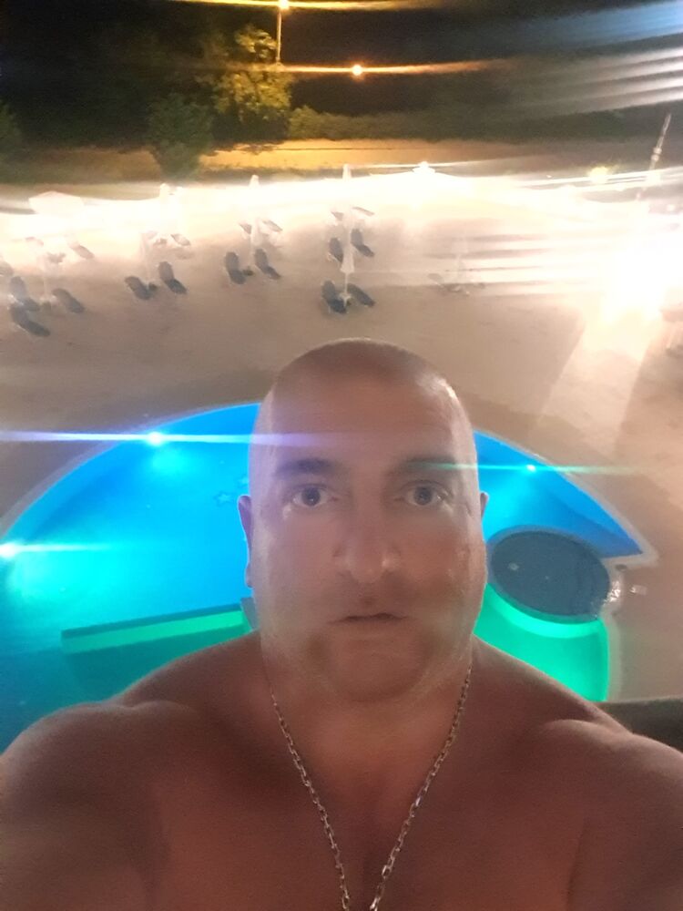  ,   Maxo, 51 ,   ,   