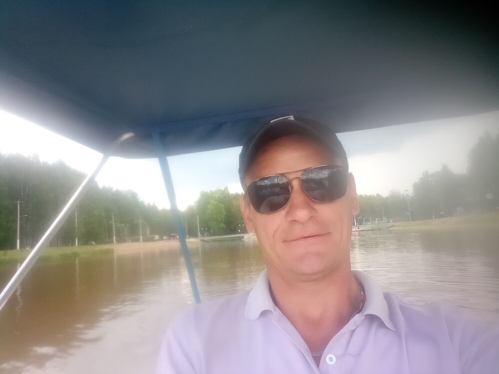  ,   Nikolay, 45 ,   c 