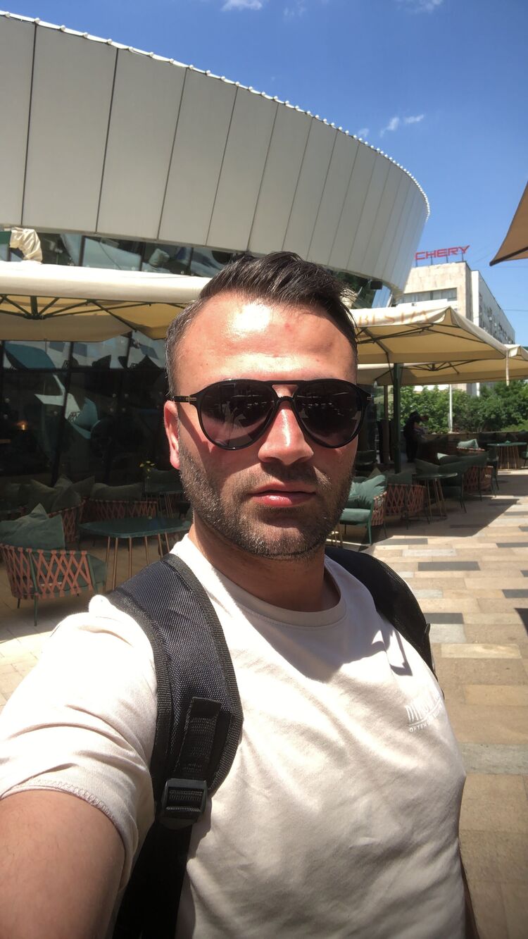  43604454  DEMIR, 31 ,    