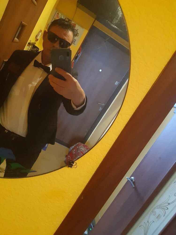  42301644  , 51 ,    
