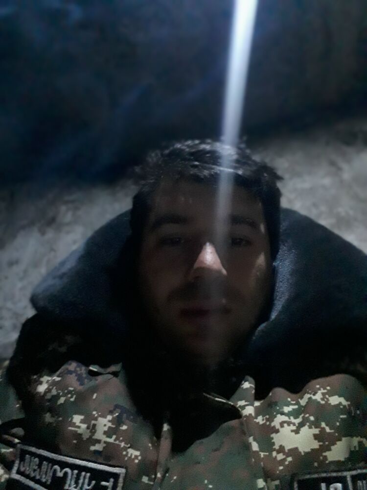  ,   Edgar, 32 ,   ,   