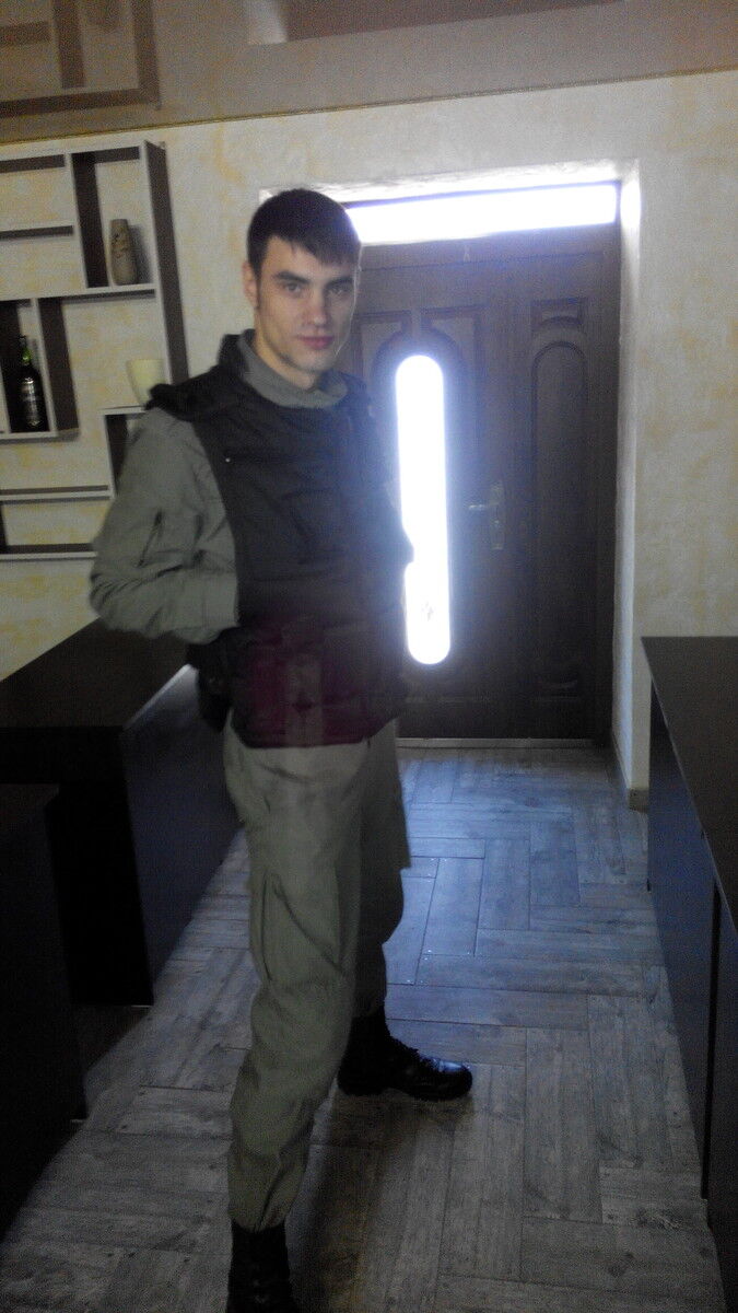  ,   Sergiu, 32 ,   ,   , c 