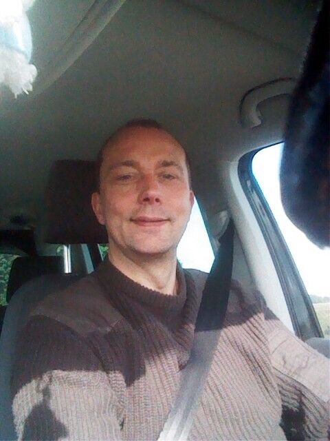  34558604  Steve wil, 60 ,    London Colney