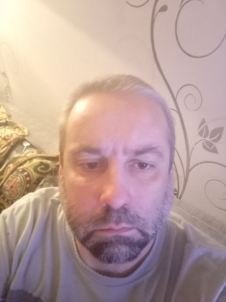  32631124  Andrei, 47 ,    