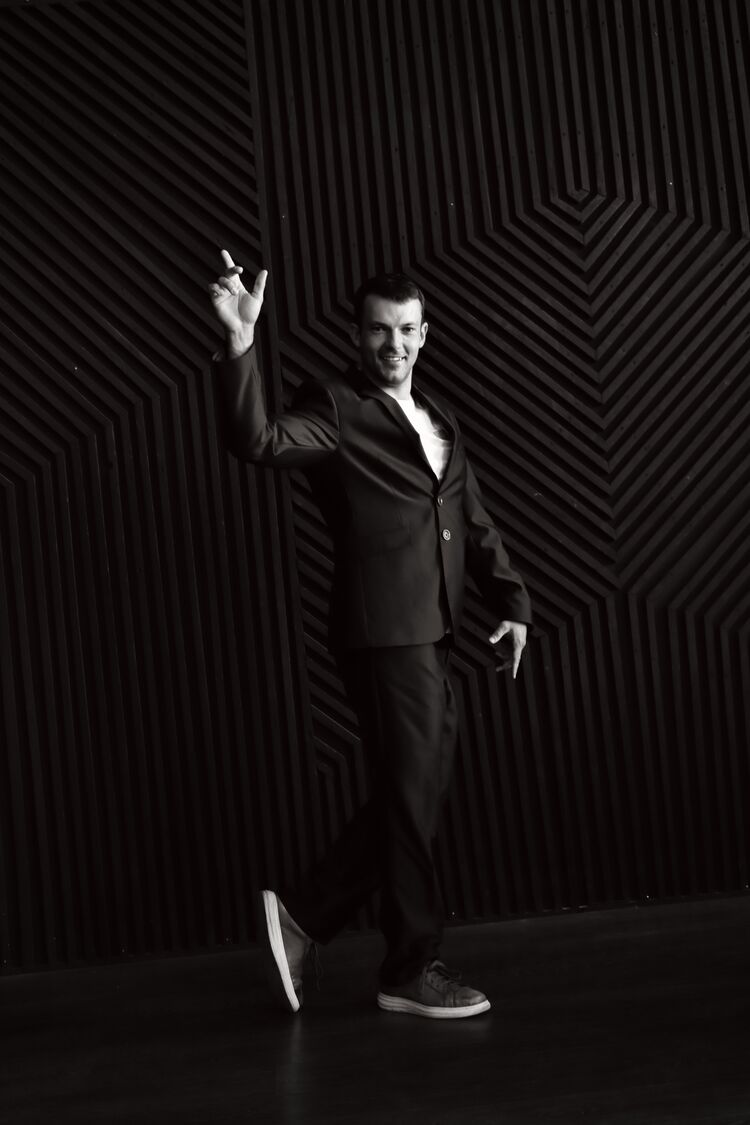  ,   Maxim, 31 ,   ,   