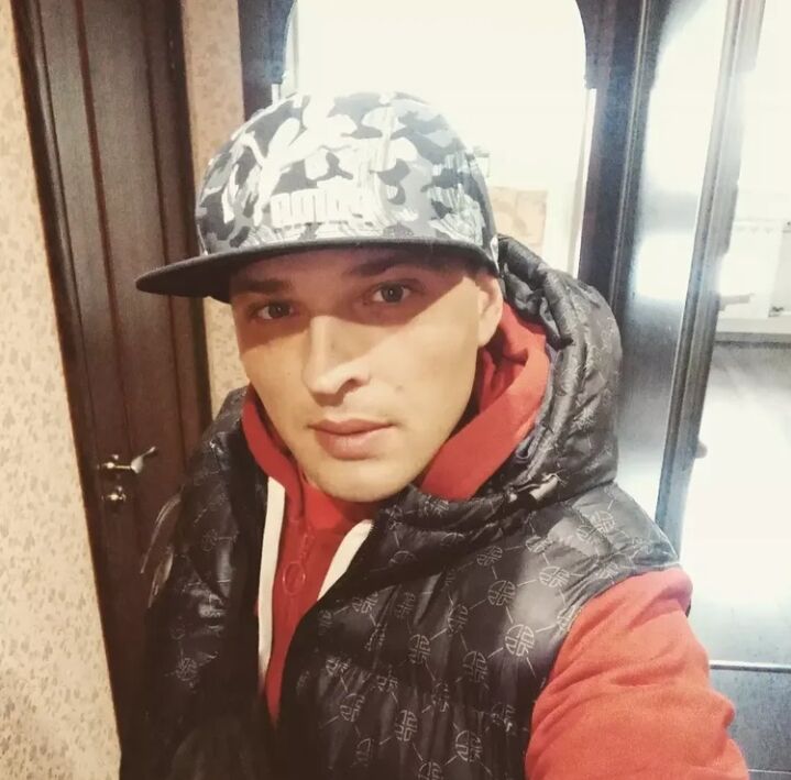  27869424  Andrey, 40 ,    