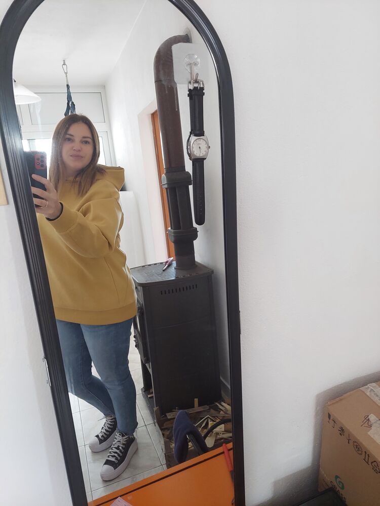  41579184  Olga, 44 ,    