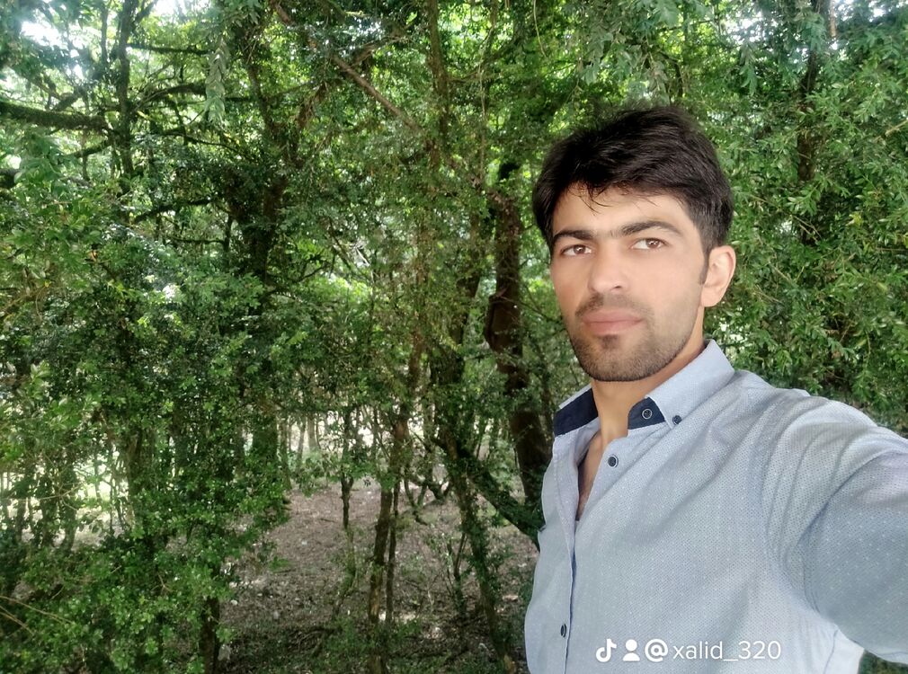  28191744  Kerim, 25 ,    