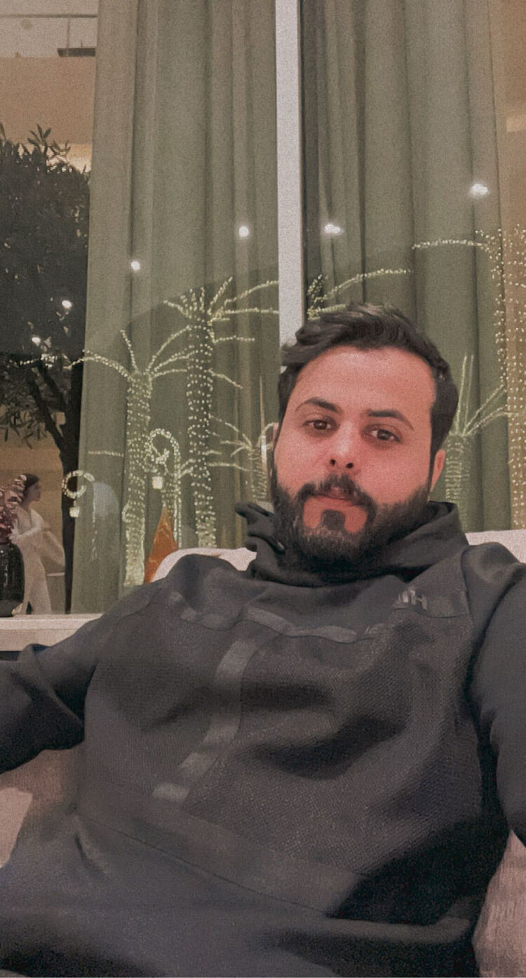  53078034  Waleed, 38 ,    