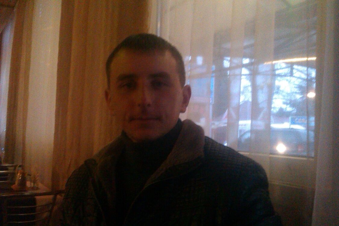  ,   Oleg, 37 ,   