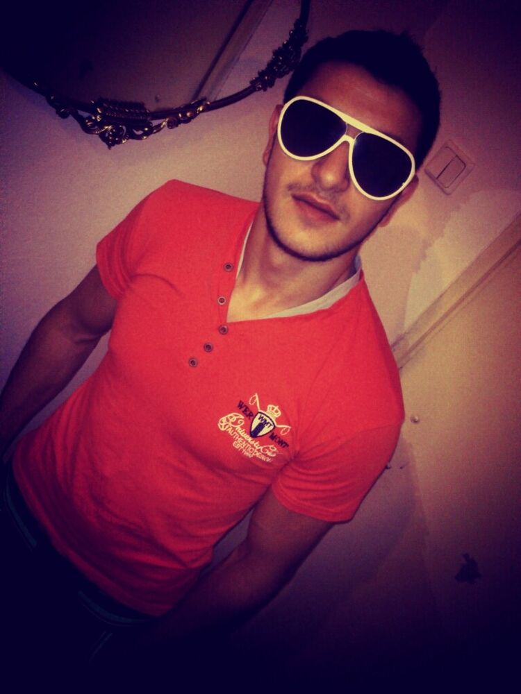  ,   Araik, 32 ,   ,   , c 