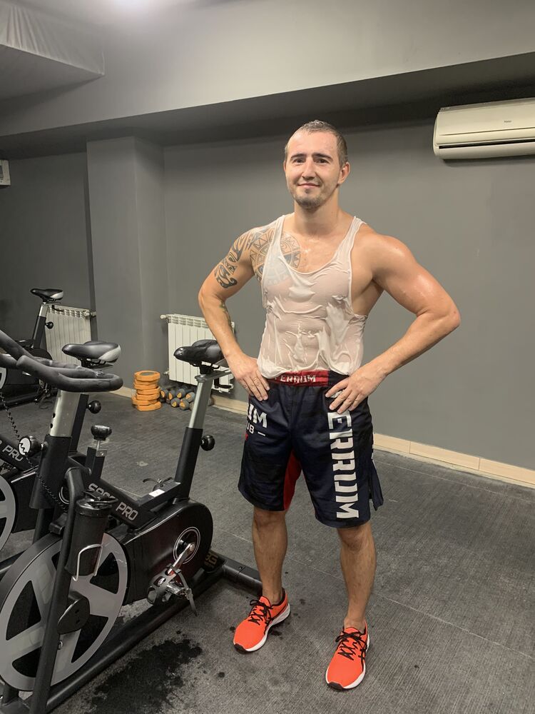  -,   Vlad, 30 ,   ,   
