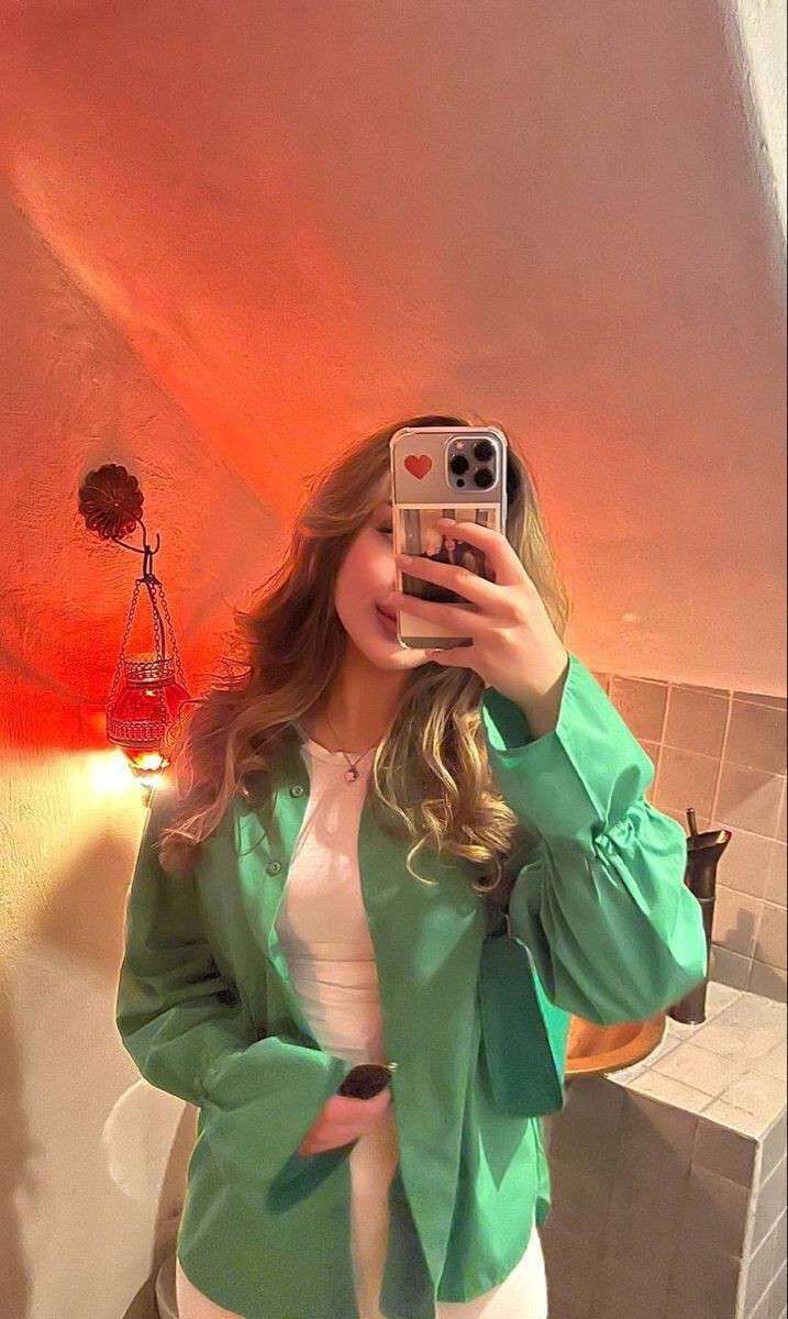  49530794  Gunel, 42 ,    