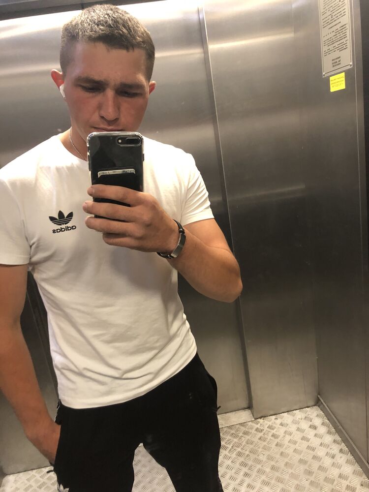  37289334  , 22 ,    