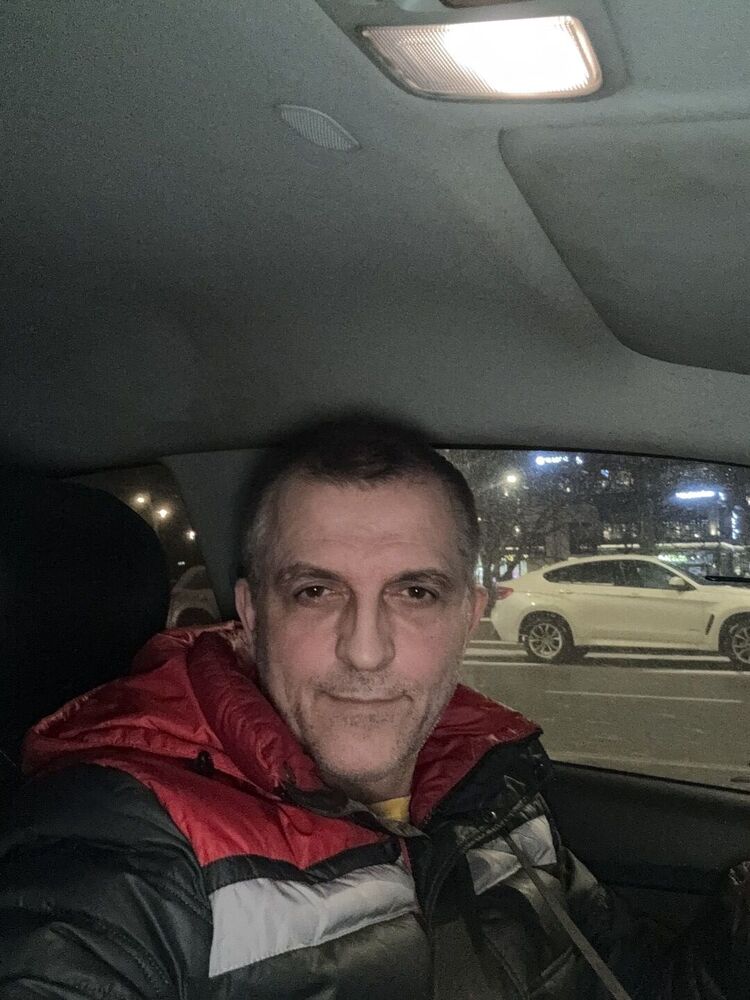  48691084  , 52 ,    