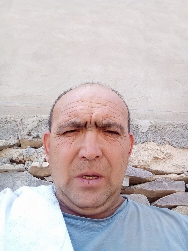  35707744  Bahaa, 47 ,    