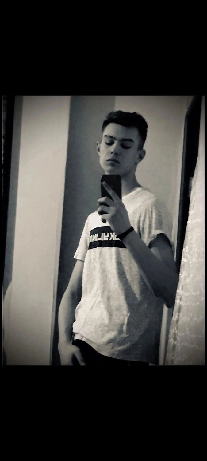  ,   Andrey, 22 ,   ,   