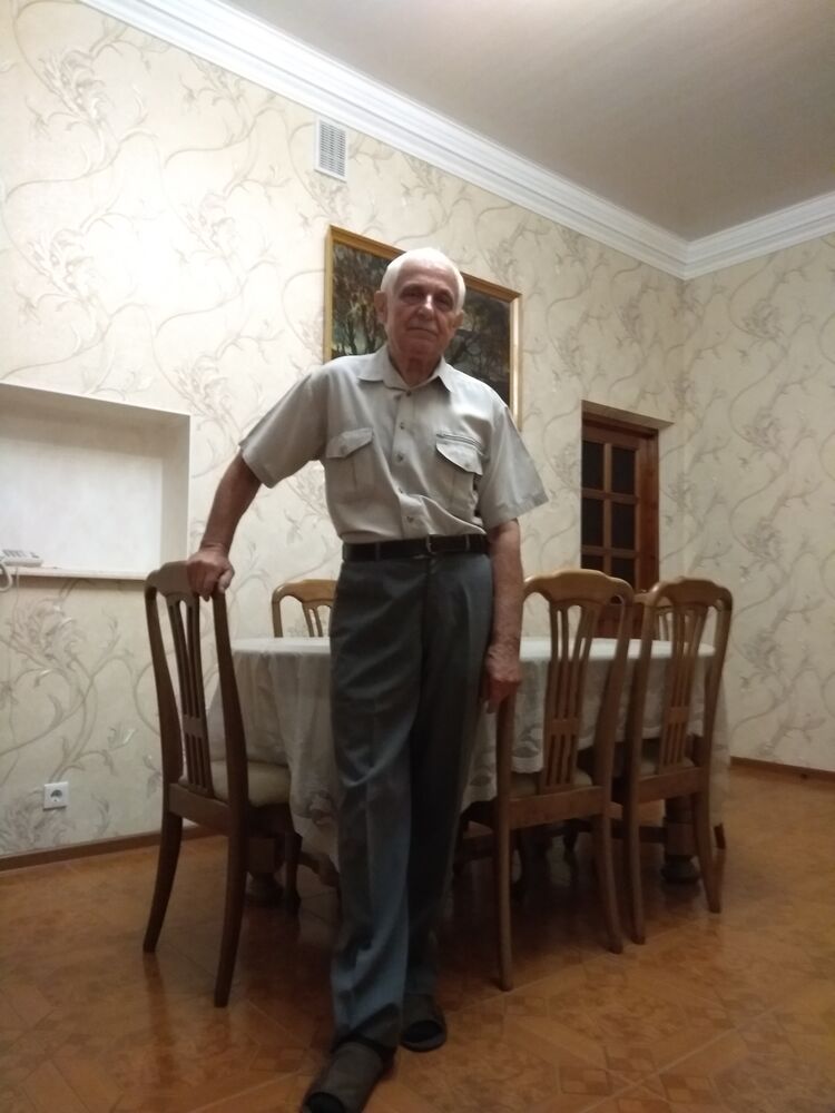  48279774  , 75 ,    