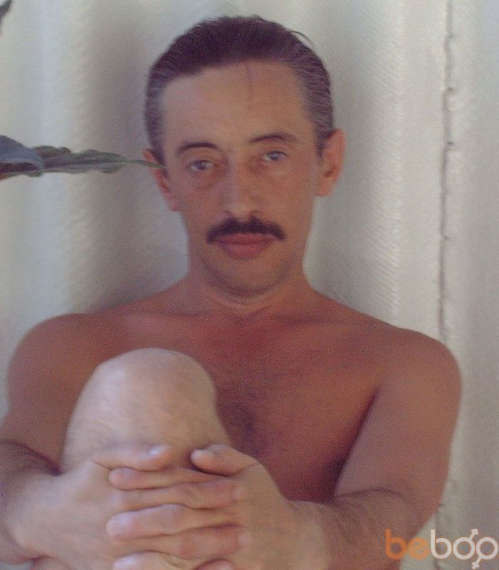 195704  Igor, 49 ,    