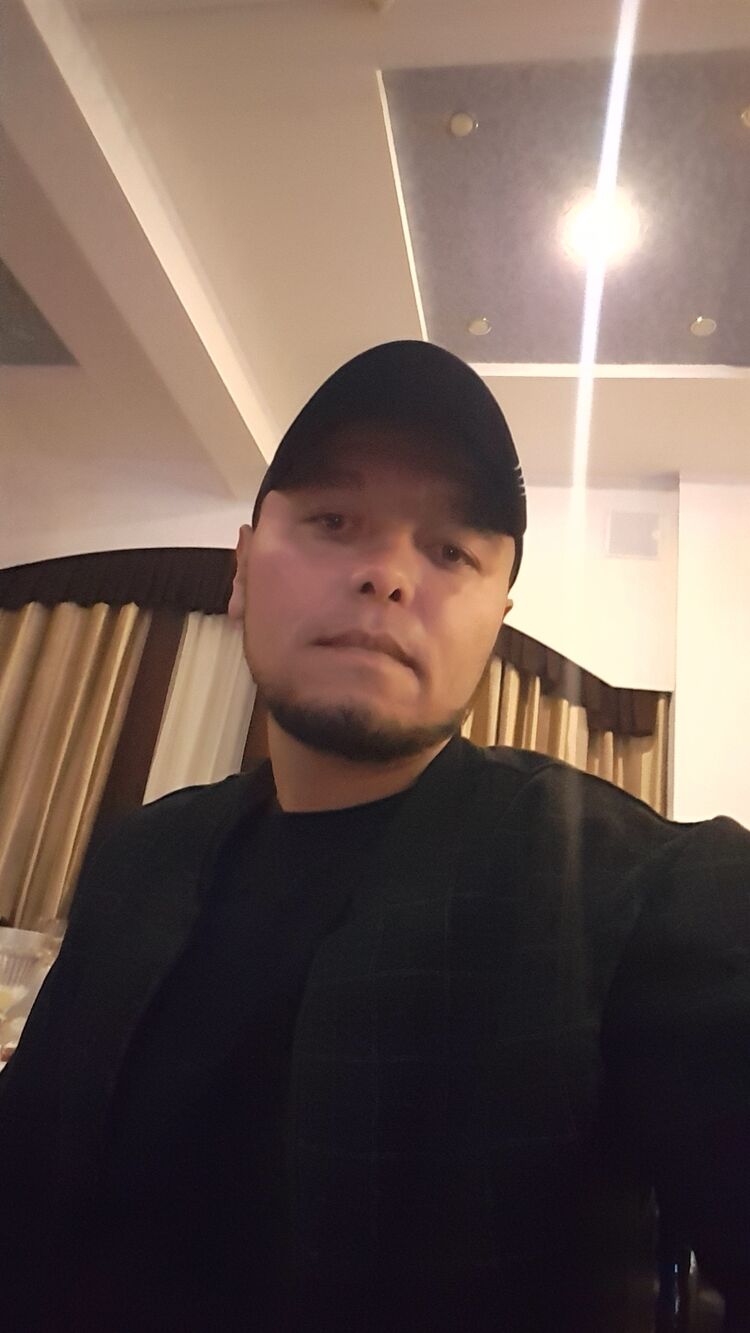  35714894  Rassul, 34 ,    