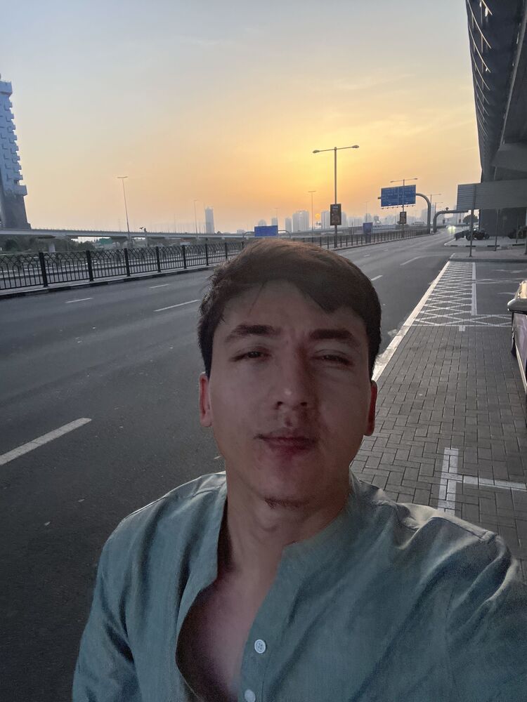  53603164  Umar, 28 ,    