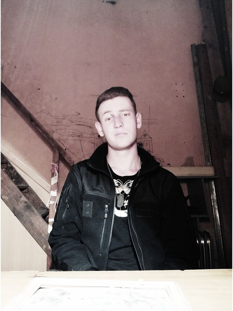  18757434  Vadim, 26 ,    