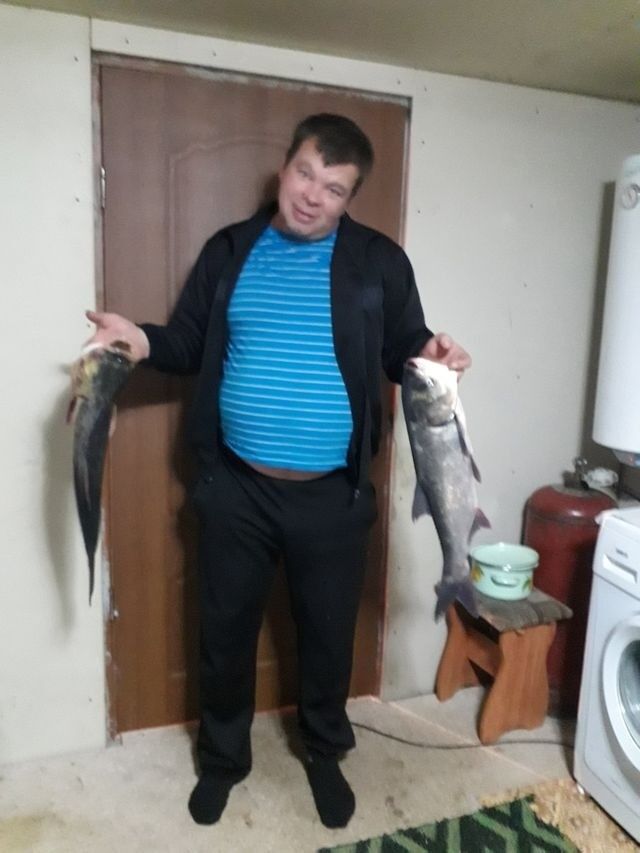  15077454  Valera, 49 ,    