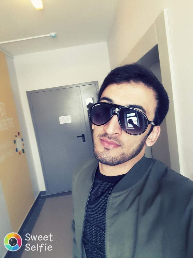  ,   Ali, 32 ,   ,   , c 