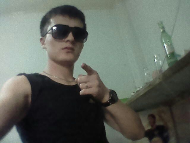  5556494  Rasul, 32 ,    