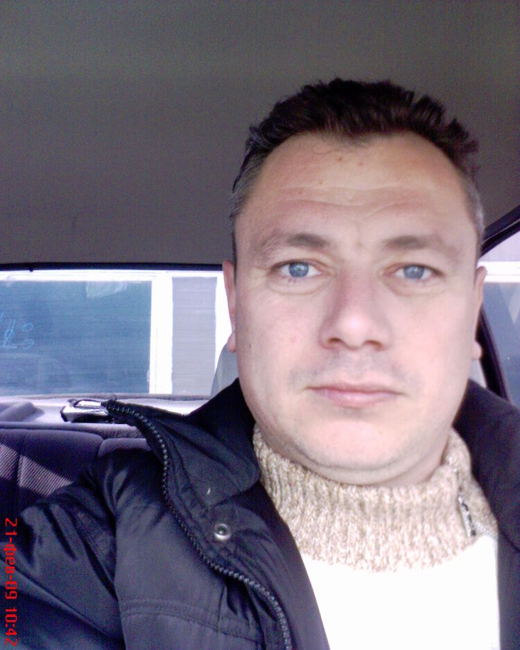  ,   Alex, 51 ,   