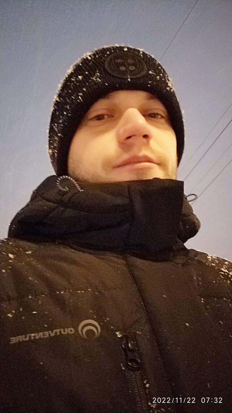  ,   Artem, 33 ,   ,   
