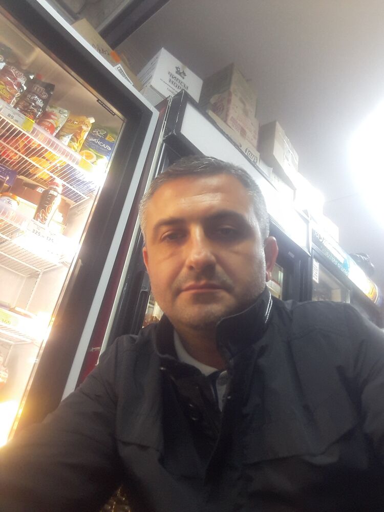  28403314  Vuqar, 41 ,    -