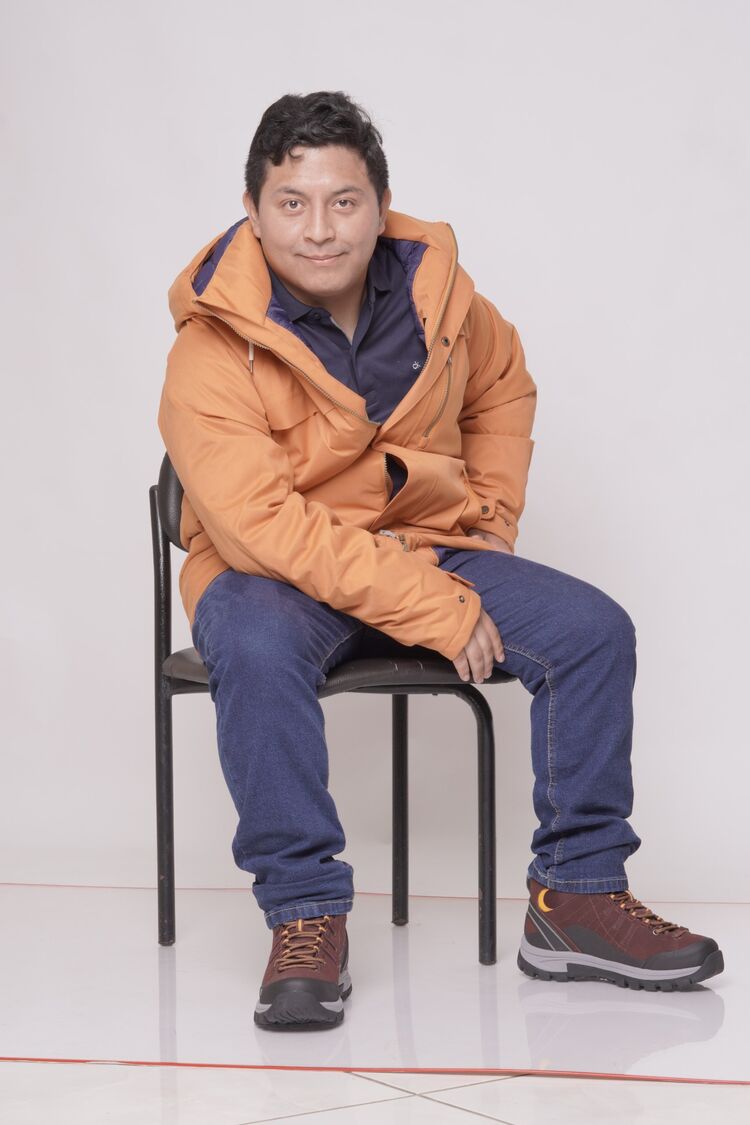  ,   Denis, 31 ,   ,   , c 